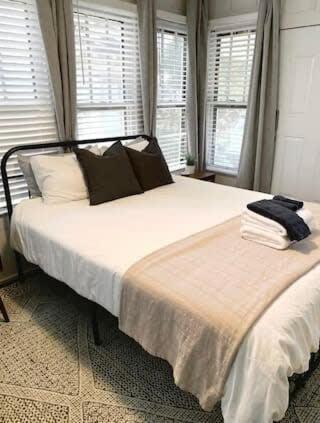 Spacious 4Br Retreat In The Heart Of Lafayette Exteriör bild